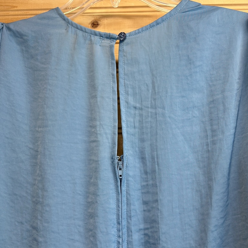 Trixxi Dress Size Medium NWT Beautiful Blue and Cute Sleeves - Picture 7 of 8